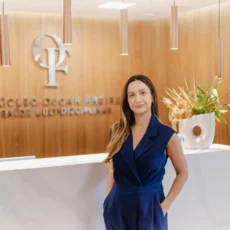 Dr-Renata-Amoedo-clinica-oscsar-freire